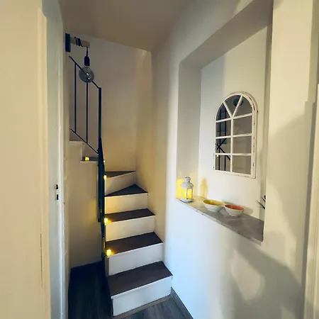 Attico Agora - Elegante Duplex Nel Cuore Di Lägenhet *