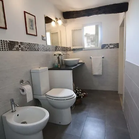 Attico Agora - Elegante Duplex Nel Cuore Di Lägenhet *